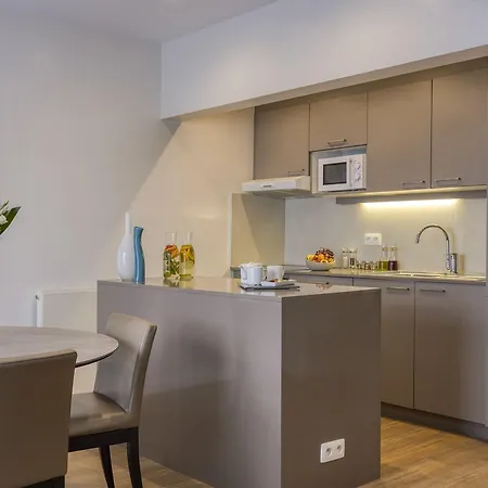 Aparthotel Citadines Toison D'or Brussels