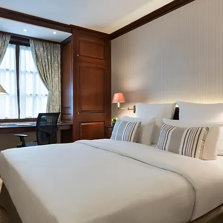 Hotel Warwick Brussels Grand-Place 4*