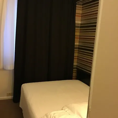 Queen Anne Hotell 3*