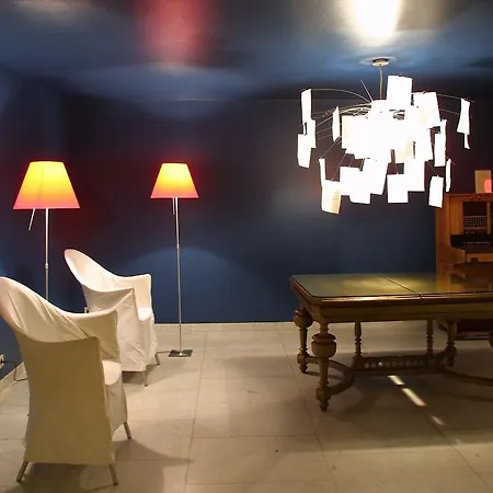 Hotell Queen Anne 3*