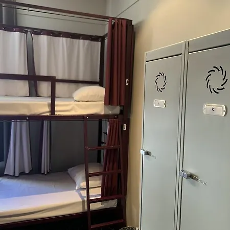 Safestay Grand Place