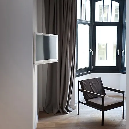 9hotel 3* Brussel