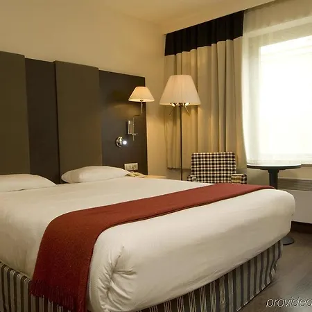 Nh Grand Place Arenberg 4*