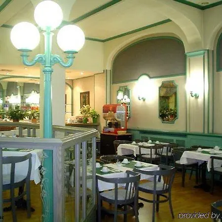 Le Dome Отель Брюссель