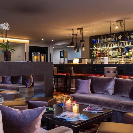 Floris Avenue Hotel