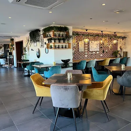 贝德福德酒店和会议中心 酒店
