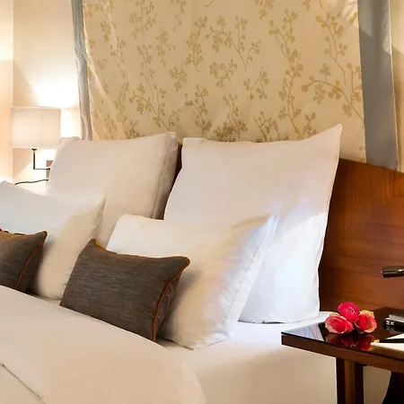 Warwick Grand-place Hotel 4*