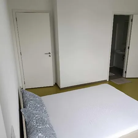 Chambre Avec Douche Prive * Βρυξέλλες