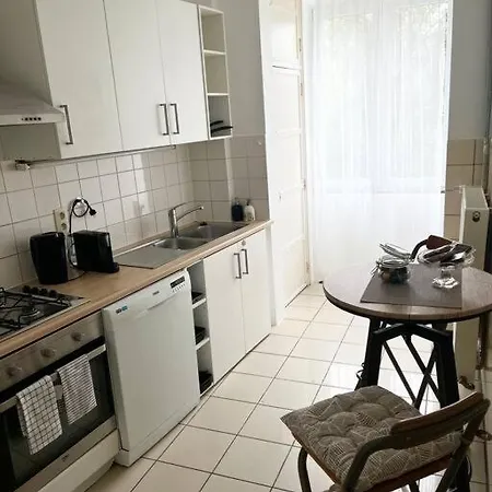 Stylish Two Bedroom Flat Apartamento *