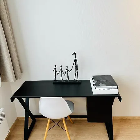 Modern - 2Bd - Apartment - Grand Place Apartment