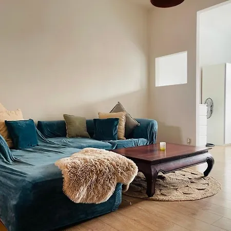 Downtown Quiet And Peacefull Apartment *