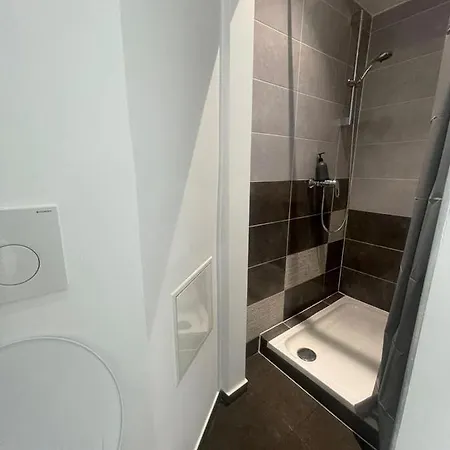 Schaerbeek 2 Privatunterkunft *