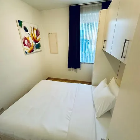 아파트 Urbanstay In Charming Sablon *