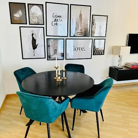 Urbanstay In Charming Sablon Brusel