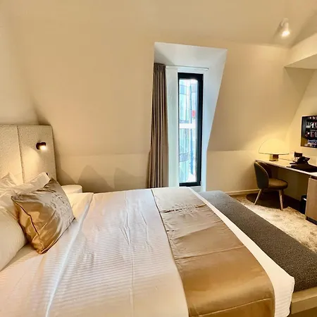 Opo 4* Bruxelas