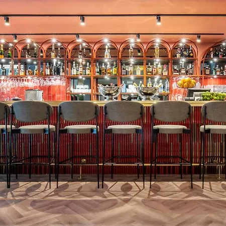 Hotel Doubletree By Hilton Brussels 4*