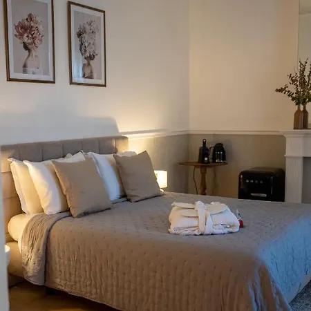 Bed & Breakfast De Maitre De Vaughan Bruxelles