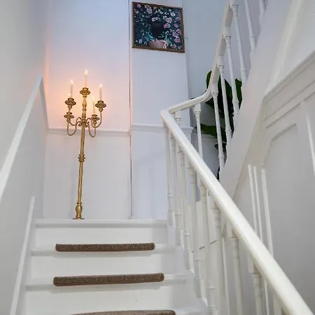 De Maitre De Vaughan Bed & Breakfast Bruxelles