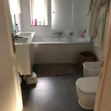 In Maison De Metre In Etterbeek Bruxelles