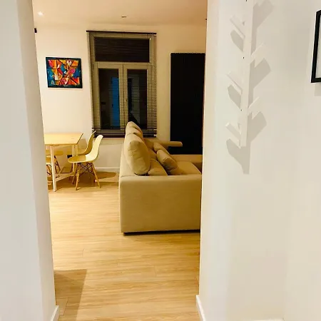 Camus Flats Апартаменты Брюссель