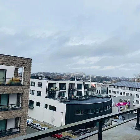 Rooftop With View *