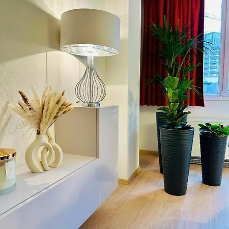 Urbanstay Grand Place Luxury Апартаменты