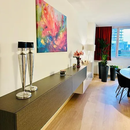דירה Urbanstay Grand Place Luxury בריסל