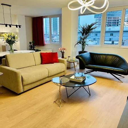 Urbanstay Grand Place Luxury Апартаменты