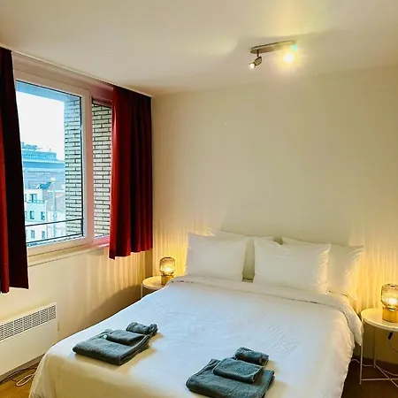 Апартаменты Urbanstay Grand Place Luxury *