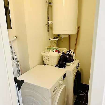 Апартаменты Urbanstay Grand Place Luxury *