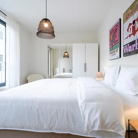 Apartment Beautiful 1 Bedroom Close To Chatelain