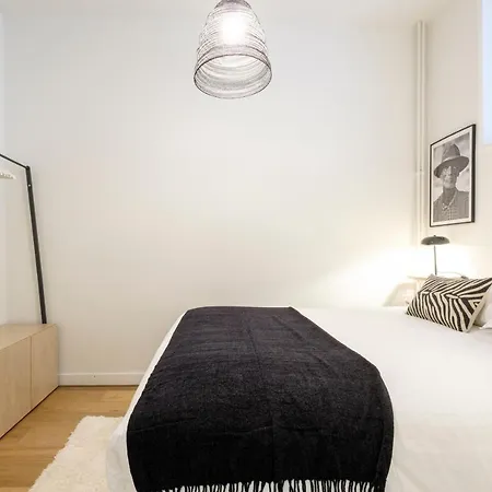 Apartman Beautiful 2 Bedrooms Ixelles Ponds *
