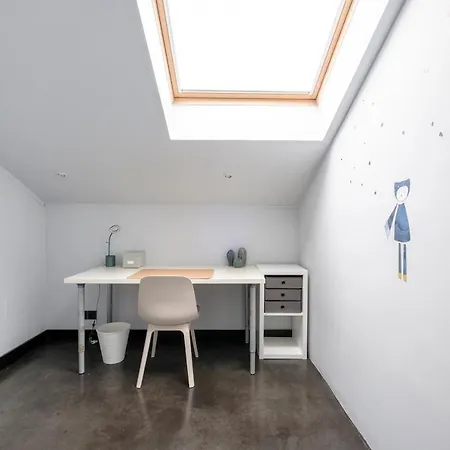 Beautiful Penthouse With Terrace Tour & Taxis * Brüksel