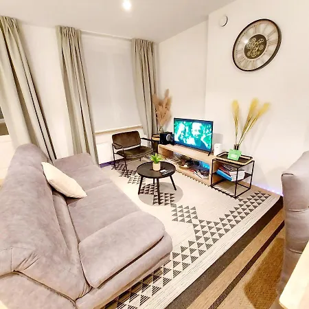 Grand Sablon Stylish Center Apartment