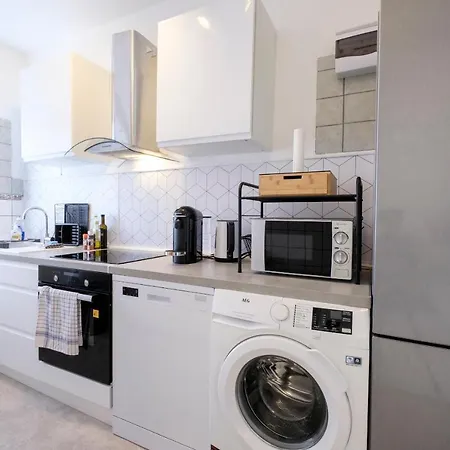 2 Bedrooms Wolewe-saint-lambert Апартаменты Брюссель