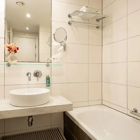 מלון דירות B-aparthotel Grand Place