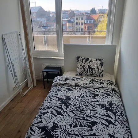 Deux Chambres Moderne Avec Vue Imprenable Sur Le Parc Et Immense Terasse Appartement Bruxelles
