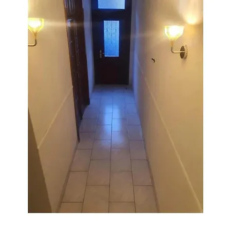 Lägenhet Beautiful Fully Renovated