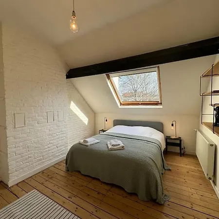 Apartment Amazing 3 Bedrooms - Place Brugmann
