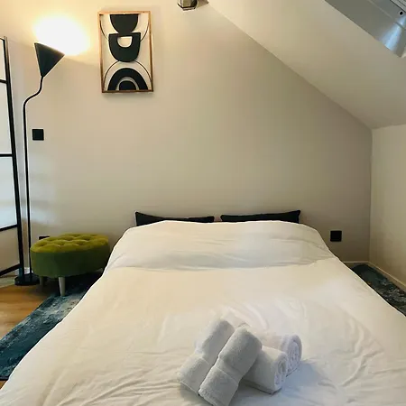 Camuflats Apartment