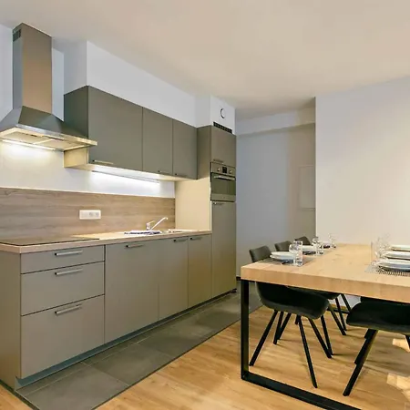 Furnished 2 Bedroom In Center Daire