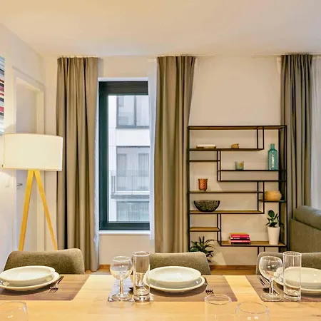 Furnished 2 Bedroom In Center *