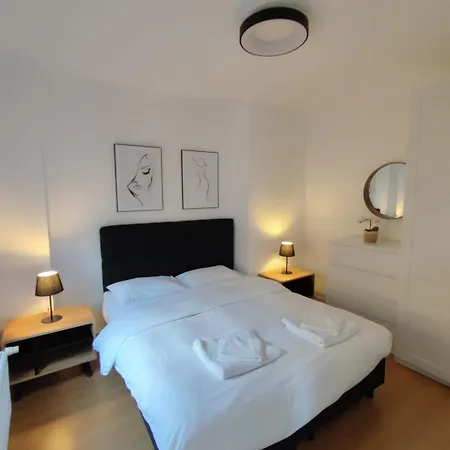 Quartier Louise Apartment *