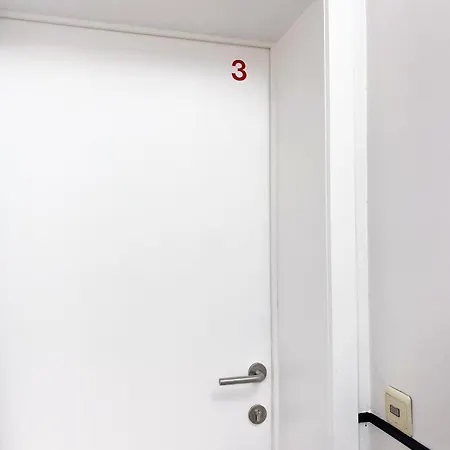 New Cozy In Porte De Hal Apartamento *