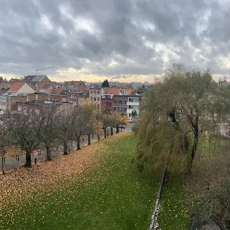 Apartman Deux Chambres Moderne Avec Vue Imprenable Sur Le Parc Et Immense Terasse