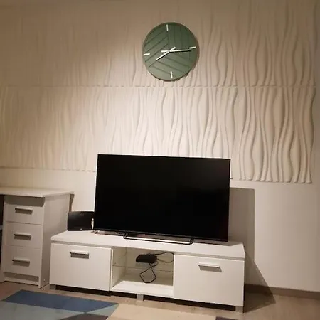 Апартаменты Studio Quartier Louise Calme