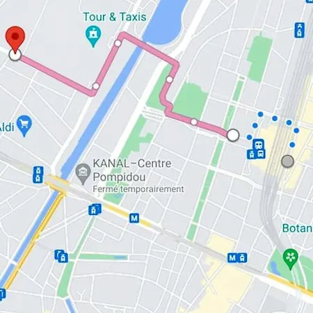 Апартаменты Modern In Molenbeek Saint Jean / 77 M² / Parking *