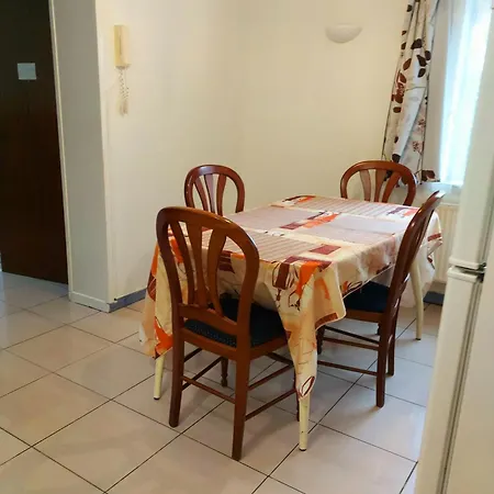 Belle Dans Un Quartier Calme Bed & Breakfast
