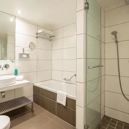 B-aparthotel Grand Place 4*