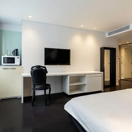 B-aparthotel Regent 4*